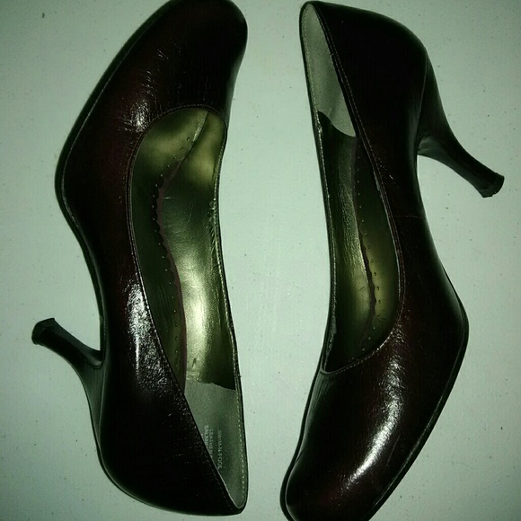 Shoes - Picture 4 of 4